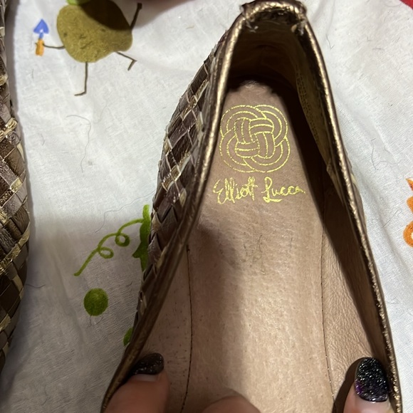 Elliott Lucca Golden & sliver shoes 👞 - Picture 2 of 6